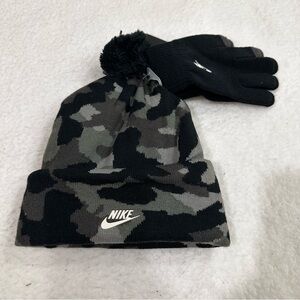 Youth Camo Nike Hat and Glove Set